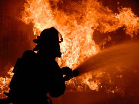 Пожар в квартире в микрорайоне «Рекинцо-2» ликвидировали 19 огнеборцев новости Солнечногорска 